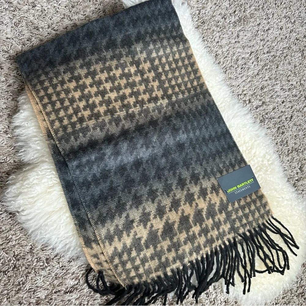 NWT John Bartlett scarf made in Germany